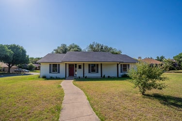 See details about 201 Meadowhill Dr, Benbrook, TX 76126