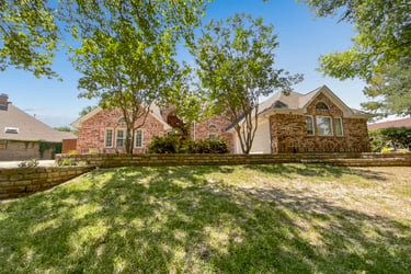 See details about 3019 Pitkin Dr, Arlington, TX 76006